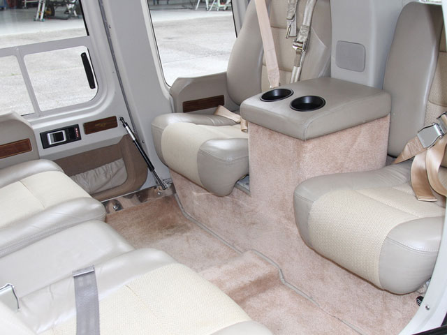 1988 Bell 407 S/N 53233 - Interior View #2