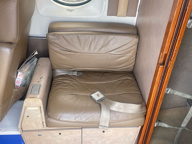 1976 King Air E90 S/N LW-176 - Interior View #3